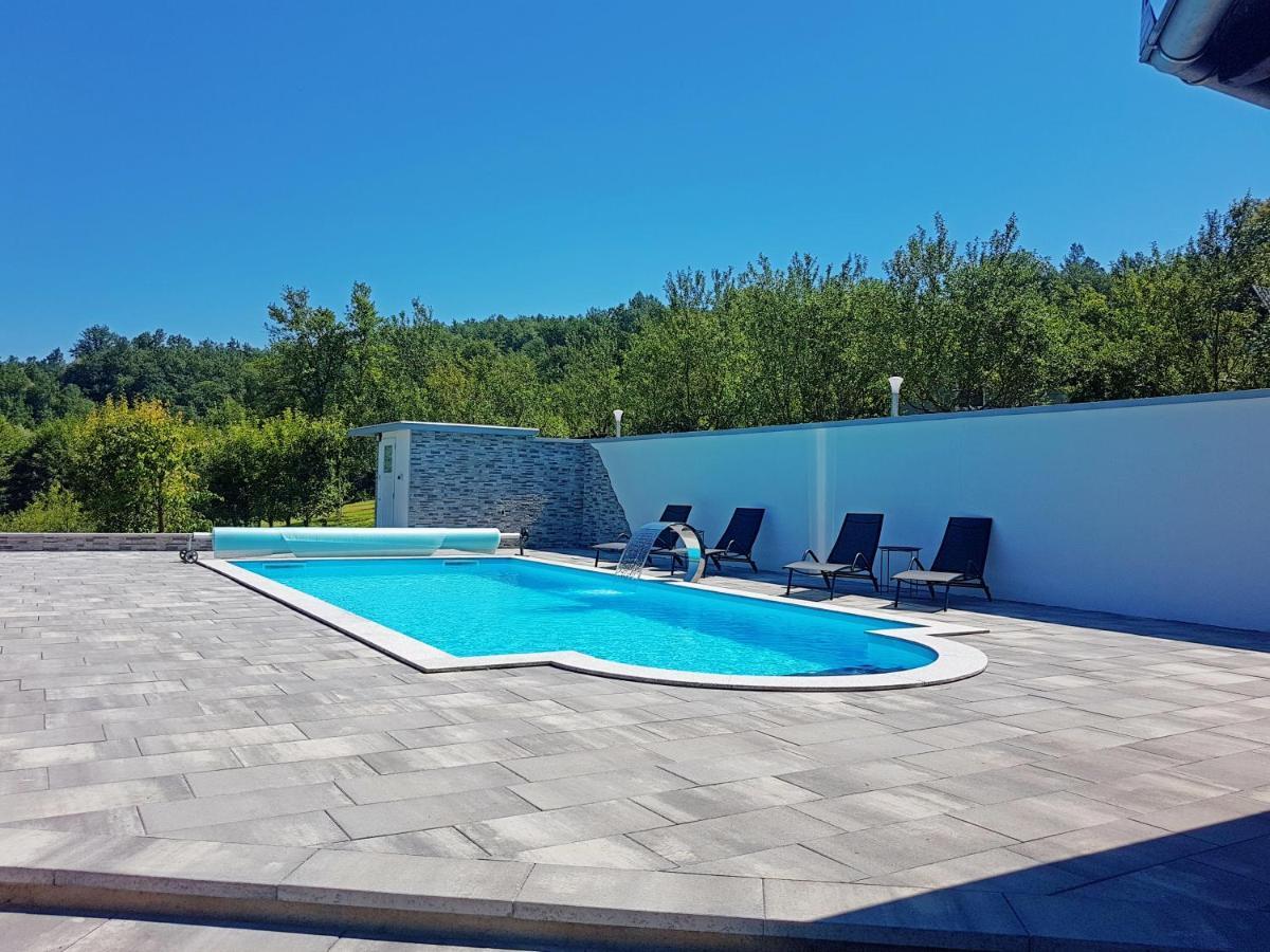 Holiday Home Emir Racic 外观 照片