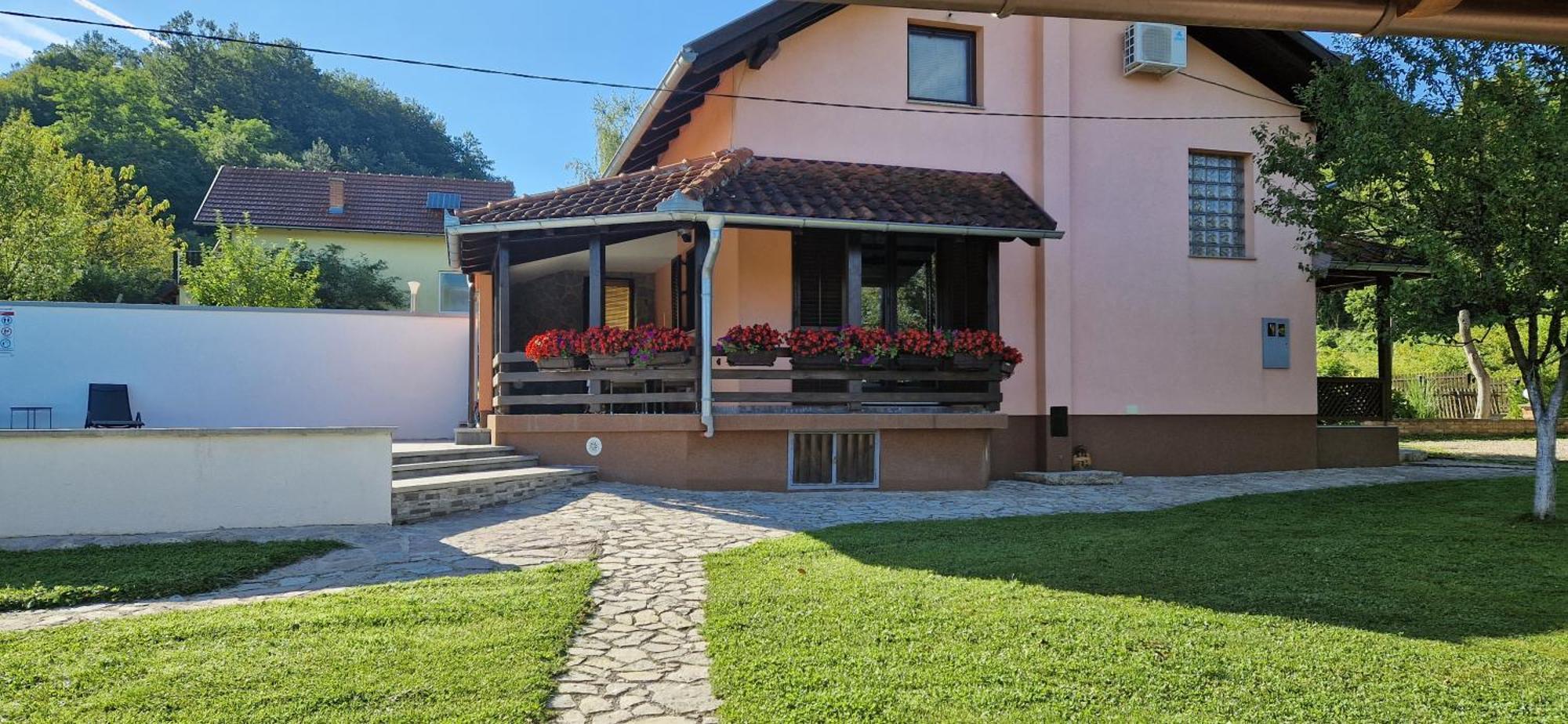 Holiday Home Emir Racic 外观 照片